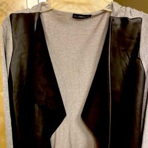 ZARA cardigan Sz Large
